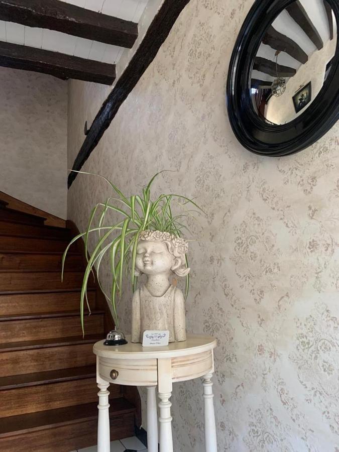 La Cour Des Ursulines Otel Josselin Dış mekan fotoğraf