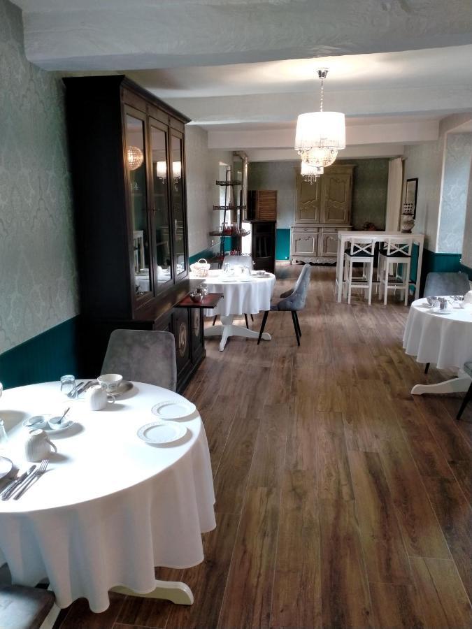 La Cour Des Ursulines Otel Josselin Dış mekan fotoğraf